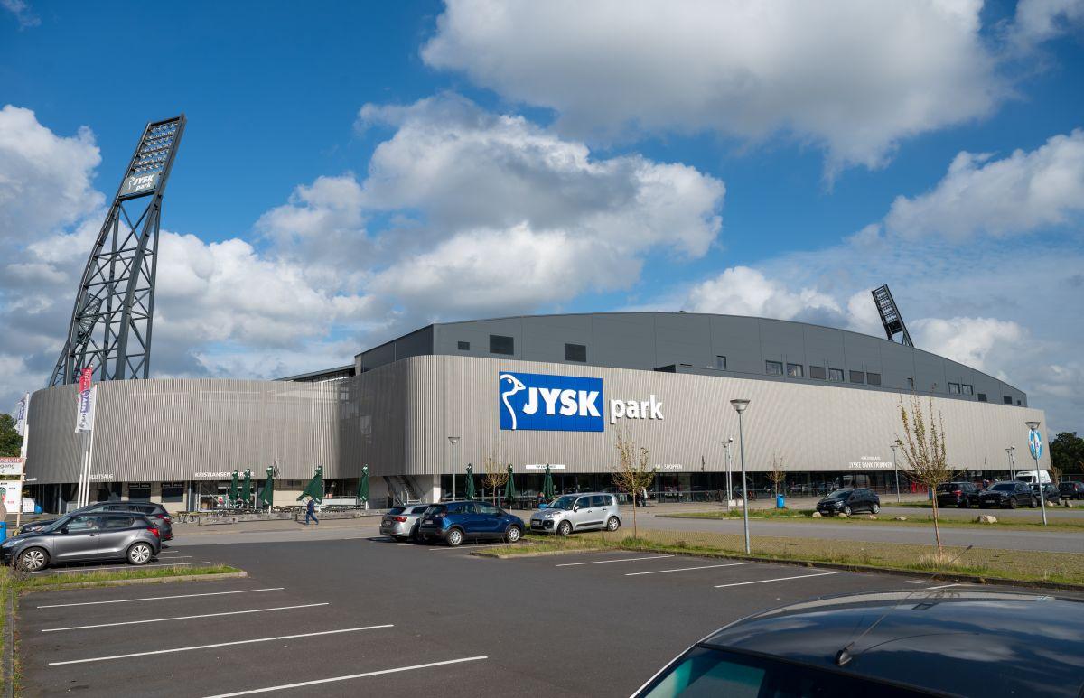 Stadionul pe care se joacă Silkeborg - FCSB, în grupele Conference League