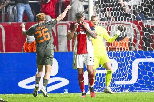 Ratarea lui Toby Alderweireld a costat-o scump pe Antwerp // foto: Imago Images