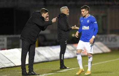 Ianis Hagi, episod din vestiarul lui Rangers cu marele Steven Gerrard: „Mi-a zis asta după un derby cu Celtic. Am simțit după că aș putea «muri» pe teren pentru el”