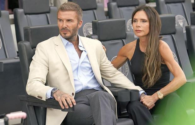 Victoria Beckham rupe tăcerea, după ce David ar fi înșelat-o cu asistenta personală: „N-am fost așa nefericită în viața mea”
