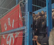 Suporterii lui Dinamo s-au „altoit” între ei la Ovidiu » Jandarmii care au încercat să intervină au primit un răspuns halucinant: „Și dacă nu ne calmăm, ce ne faci?”