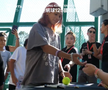 Simona Halep a făcut furori la Hong Kong: o coadă mare de oameni a participat la o sesiune de poze și autografe
