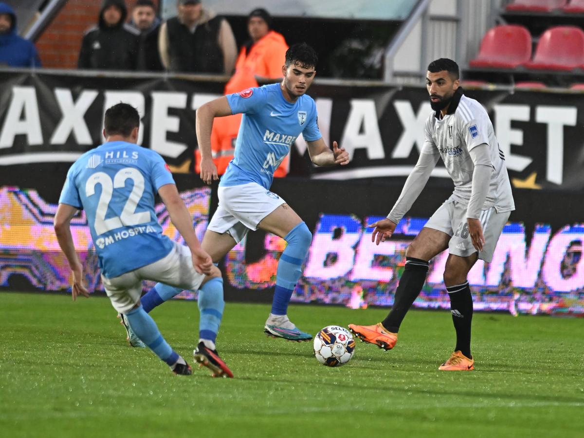 Yassine Bahassa, imagini din perioada FCU Craiova