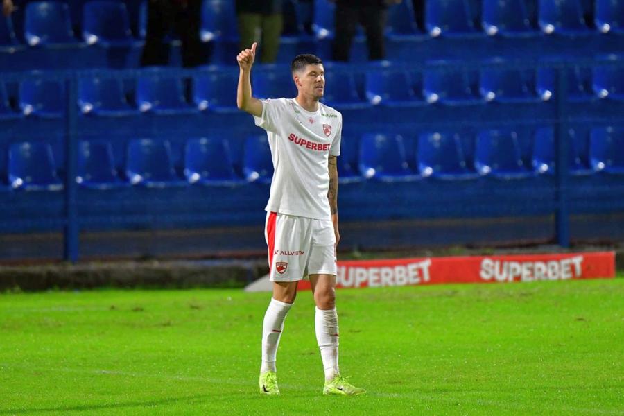 Stipe Perica, în Slobozia - Dinamo/ foto: Cristi Preda (GSP) Rivali pe teren, vecini în București » Doi jucători-cheie de la Rapid și Dinamo se văd zilnic în bloc: „Un băiat foarte bun”