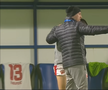 Imaginile etapei în Superliga » Ritualul repetat de 40 de ori pe bancă: „Pe el să nu-l cheme să intre repede!”