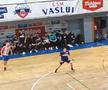 Buricea și-a agresat jucătorul în Vaslui - Timișoara