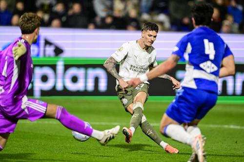 Dennis Man, momentul primului gol în Eredivisie / FOTO: Imago