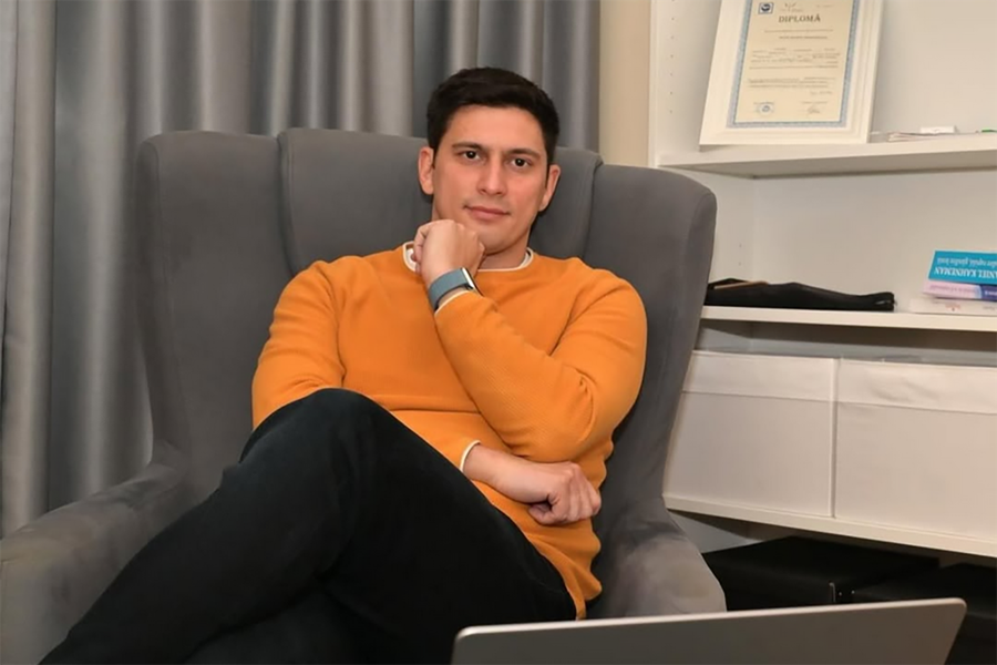 George Bozgă De ce se feresc bărbații de psihoterapie: „În România, nu am avut modele sănătoase de masculinitate”