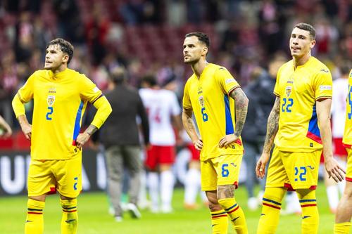 Marius Marin, în centrul, la Polonia - România / FOTO: Imago