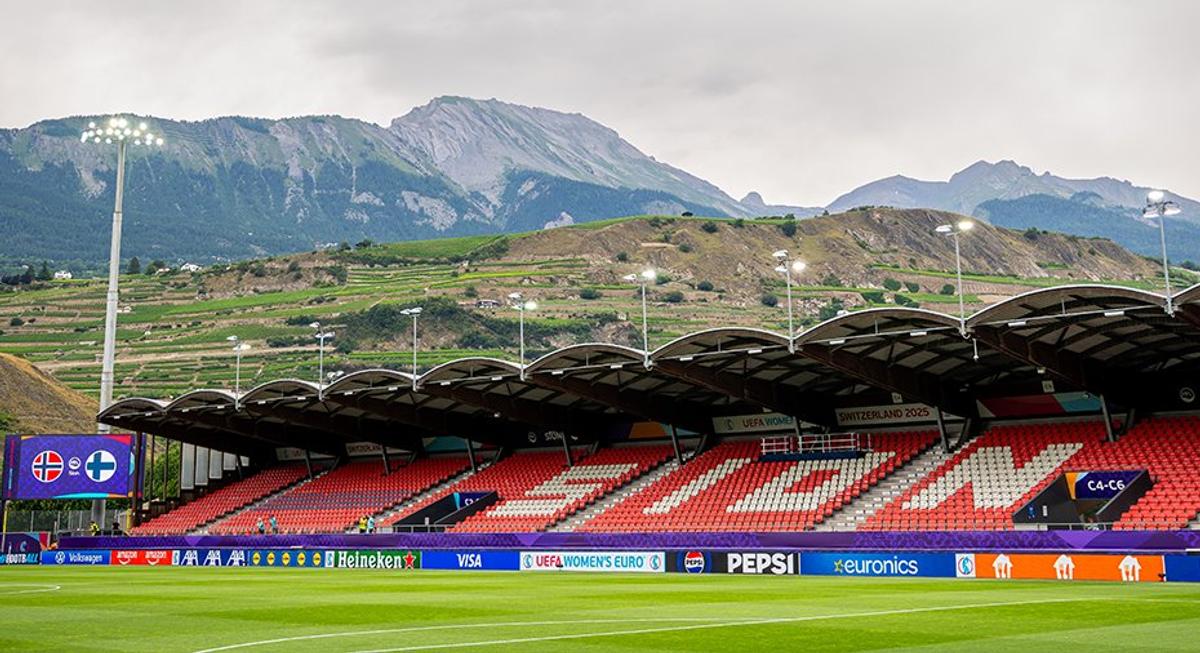 Construiesc arena viitorului! Stadionul va avea un roller coaster integrat
