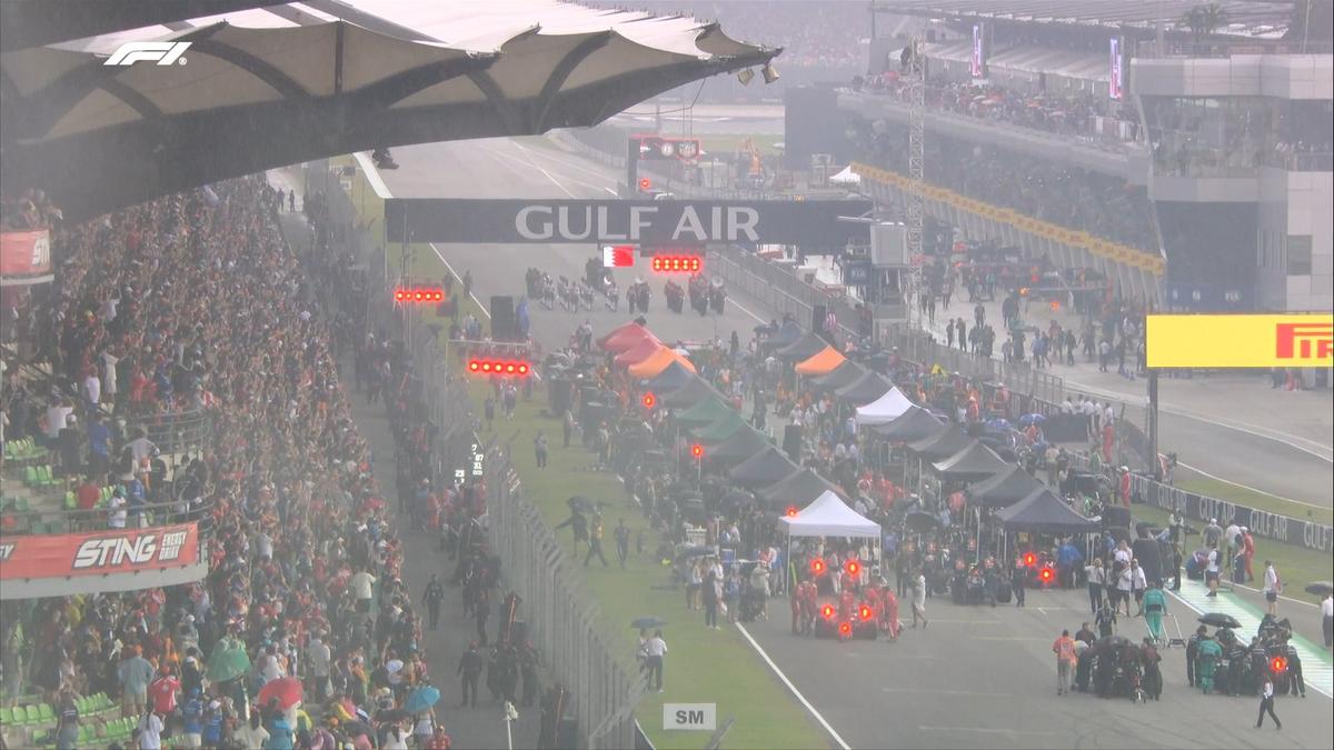 Verstappen, victorie în Marele Premiu Bahrain » Cursă nebună la Sepang: Russell a abandonat