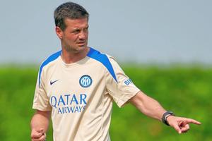 Dan Șucu a pus mâna pe telefon și l-a sunat pe Cristi Chivu: „E cam târziu...”