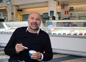 Ne-a eliminat la CM 1994, acum e regele înghețatei în Suedia: „Sare de mare și caramel pentru România” + Mesaj special către fostul coleg Craioveanu