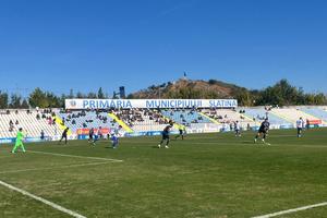 Universitatea Craiova - CSM Slatina, amical „în familie” pentru campioana României » Ocazii mari încă din start, Baiaram este apostrofat