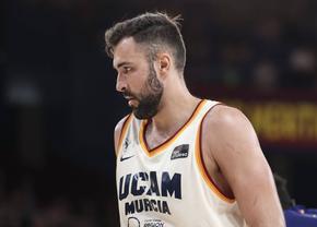 UCAM Murcia, victorie cu Barcelona! Românul Emanuel Cățe a avut o seară perfectă la aruncări