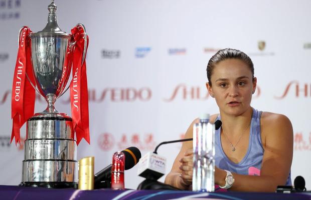 Ashleigh Barty, reacție sinceră după un nou trofeu important: „E bizar!” + cum vrea să folosească cecul de 4,42 milioane de dolari