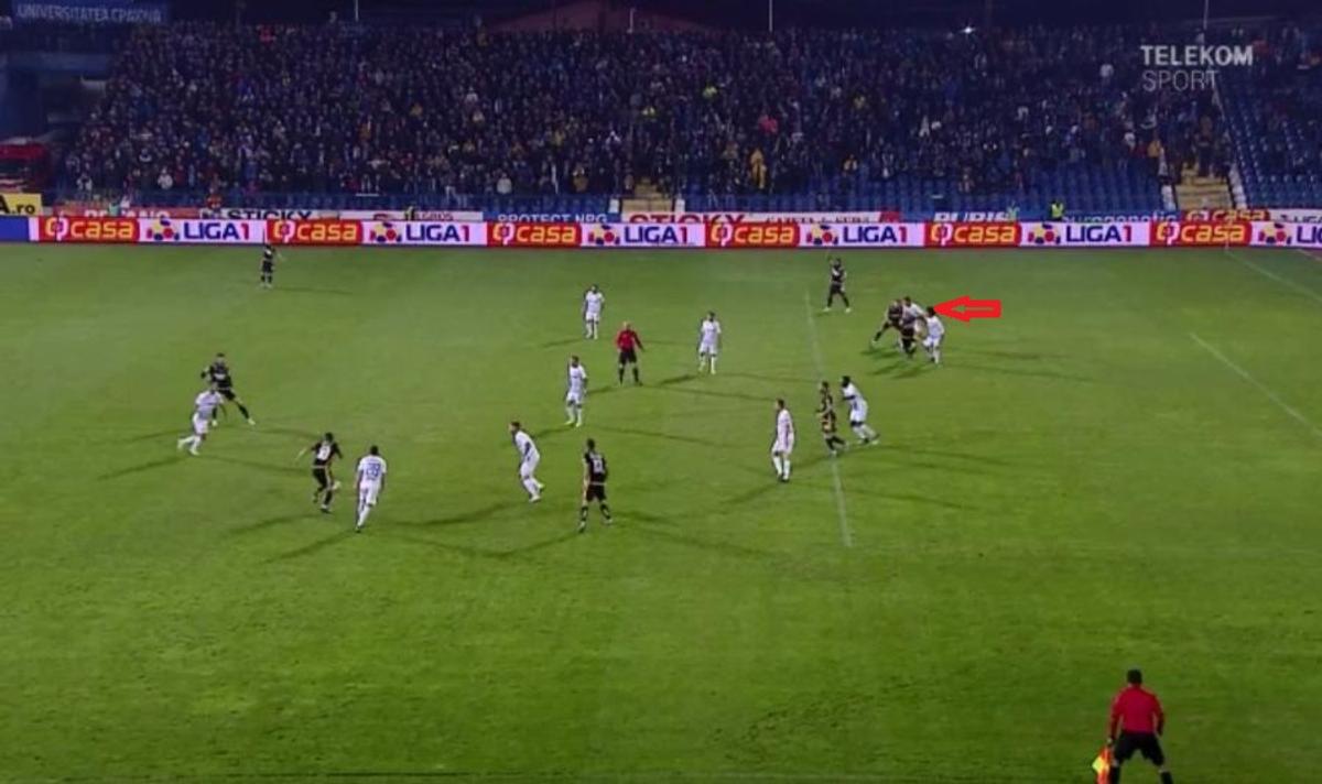 CRAIOVA - DINAMO 4-1 // FOTO Unde e VAR-ul când ai nevoie de el!? Decizii controversate luate de Marius Avram