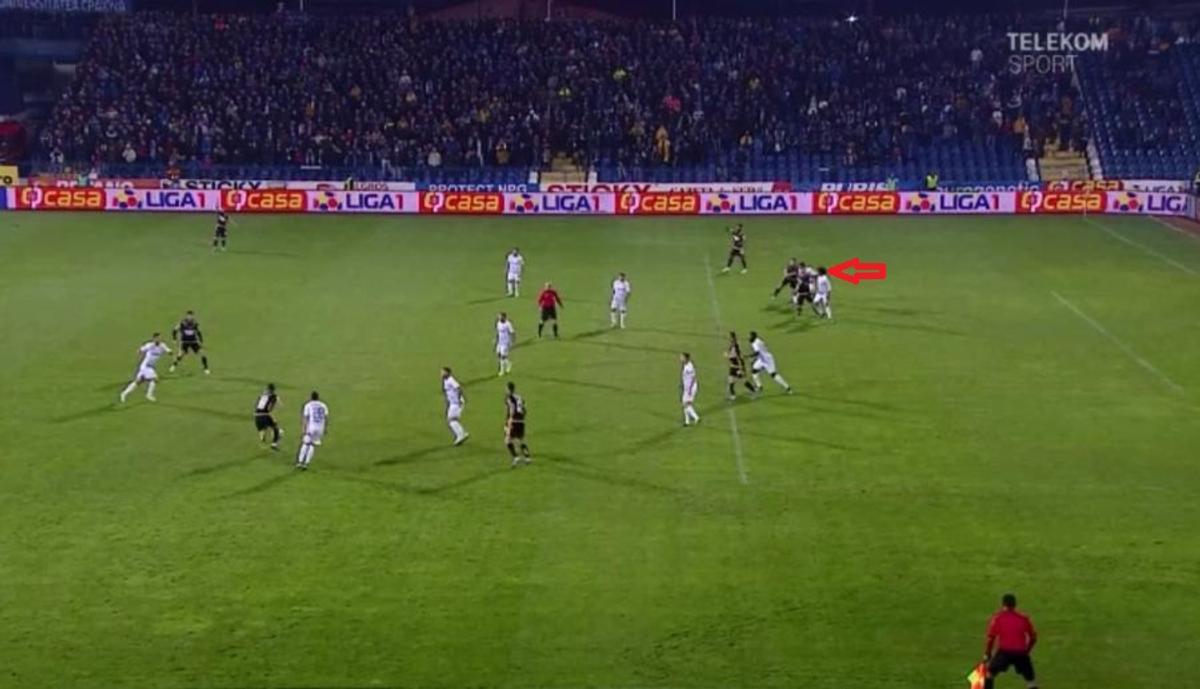 CRAIOVA - DINAMO 4-1 // FOTO Unde e VAR-ul când ai nevoie de el!? Decizii controversate luate de Marius Avram