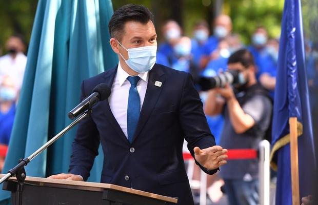 VIDEO Conferință de presă Ionuț Stroe » Ministrul și-a prezentat realizările în primul an de mandat + Replici pentru Adrian Mititelu și Neluțu Varga