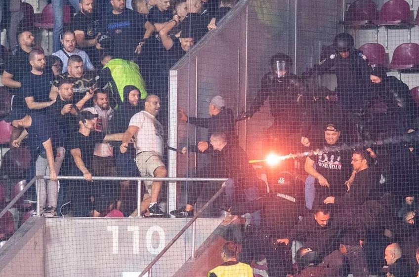 Incidente la meciul România - Bosnia
