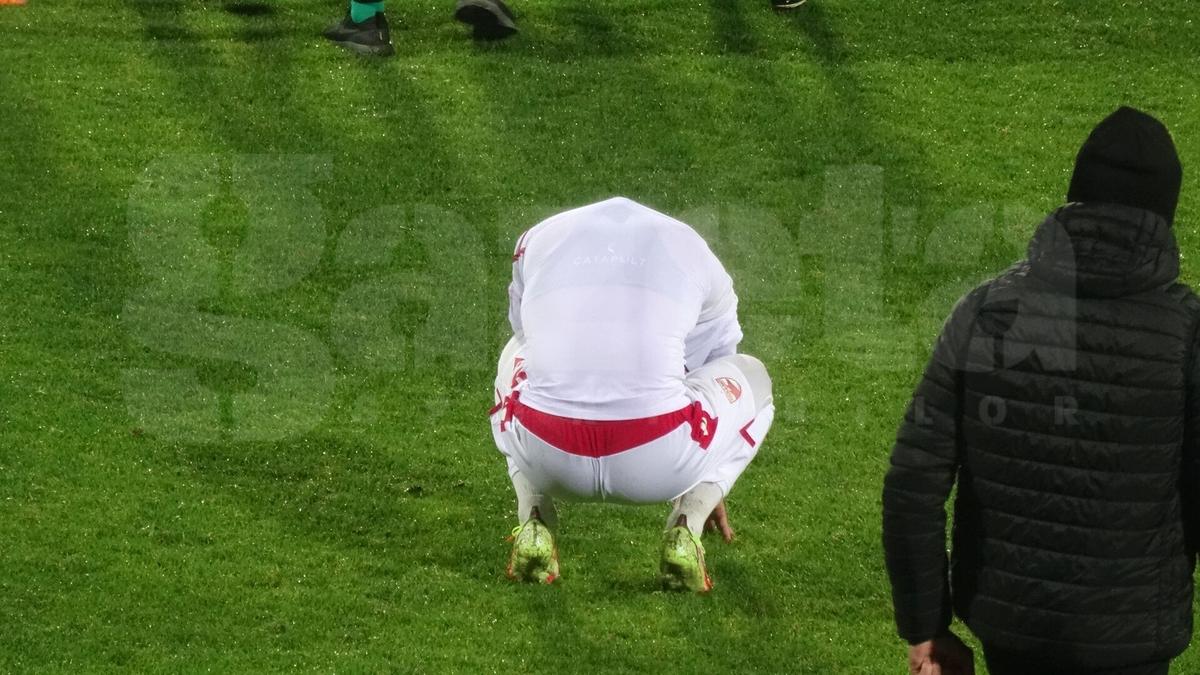 3 detalii de la Csikszereda - Dinamo: jucătorul „câinilor” a izbucnit în plâns după meci + Burcă și fotbaliștii săi au scandat cu galeria „România, România”