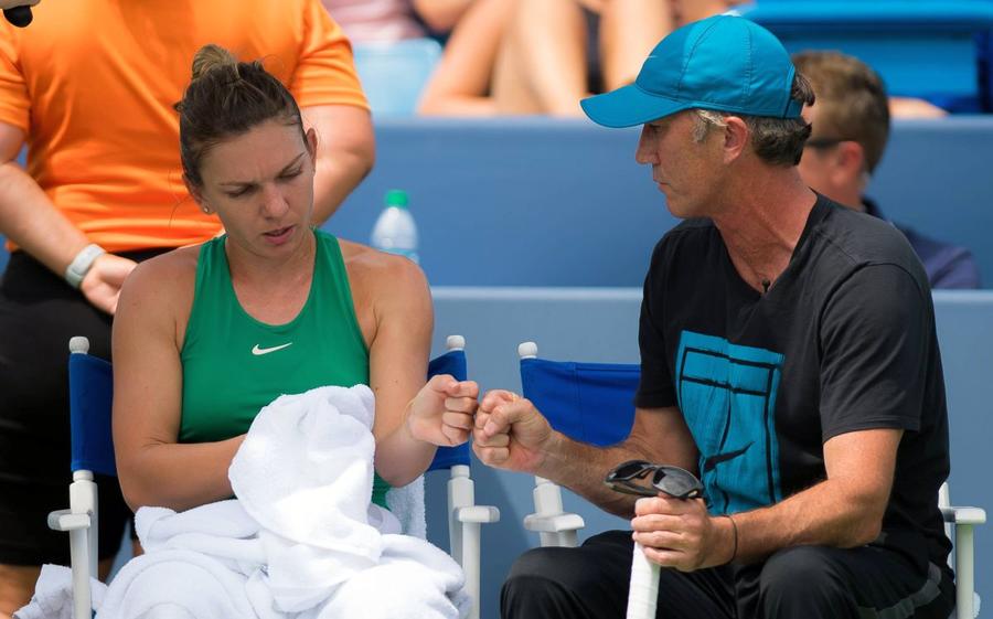 Simona Halep și Darren Cahill // FOTO: Imago Carlos Martinez, noul antrenor al Simonei Halep, detalii inedite: chimie specială cu Svetlana Kuznetsova, „Vorbește foarte mult!” și e confundat cu Roger Federer