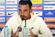 Elias Charalambous, replică pe măsură lui Bergodi, înainte de FCSB - Rapid: „Dacă aveam numărul, îi dădeam mesaj” + Ce a văzut azi și l-a impresionat: „Arată cât de mare e acest club”