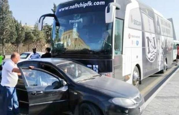 Autocarul lui Neftchi, implicat într-un accident rutier, după ce Mutu a cerut deplasarea cu două zile înainte de meci