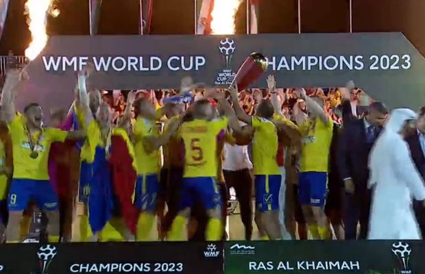Cine sunt jucătorii care au adus titlul mondial în România » Bourceanu nu e singurul fotbalist profesionist din lot!