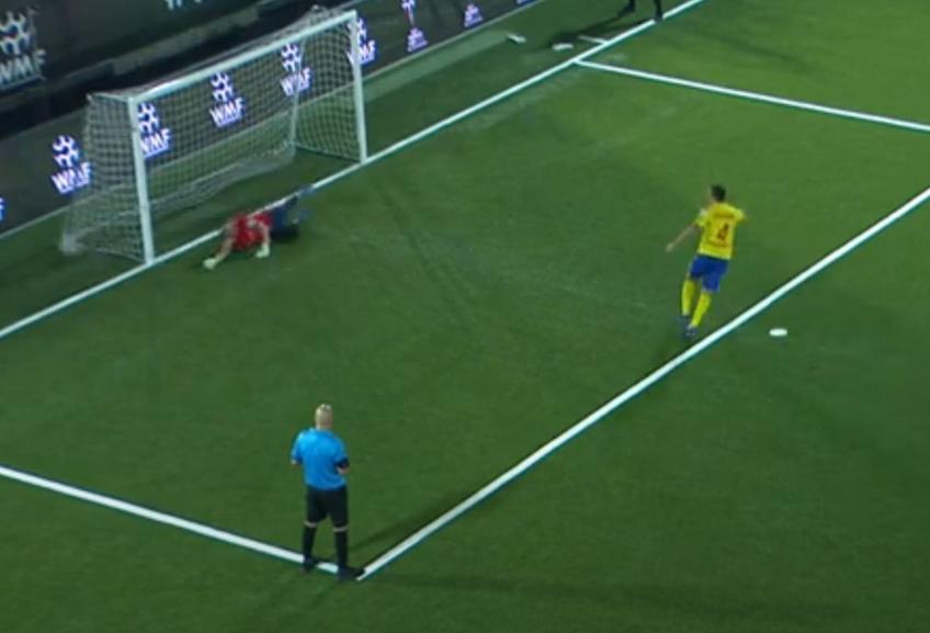 România este noua campioană mondială la minifotbal! „Tricolorii” au învins dramatic Kazahstanul într-o finală cu 30 de lovituri de departajare. A fost 2-2 după reprizele de prelungire și 12-11 la penalty-uri.