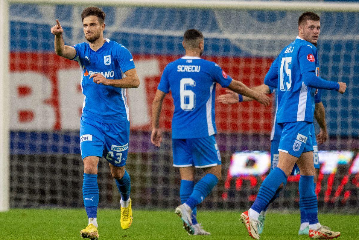 Adrian Mititelu, izbucnire FURTUNOASĂ după derby: „Din momentul ăsta, suntem într-un război de 10 ori mai mare. Mi-au atacat familia într-un mod barbar! CSU e echipa sistemului”