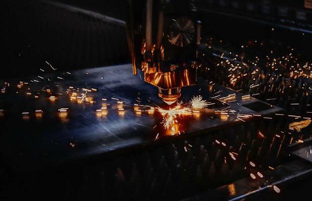 Aparate CNC: Soluția perfectă pentru industria modernă
