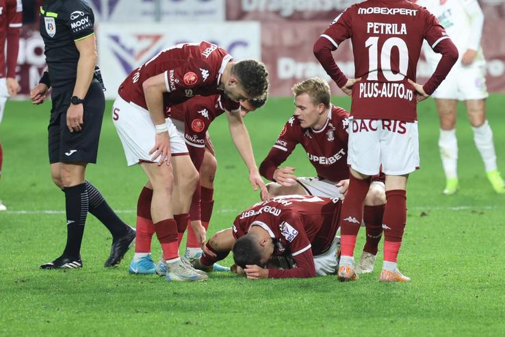 Intrarea lui Selimovic din meciul Rapid - Hermannstadt, foto: Ionuț Iordache / GSP