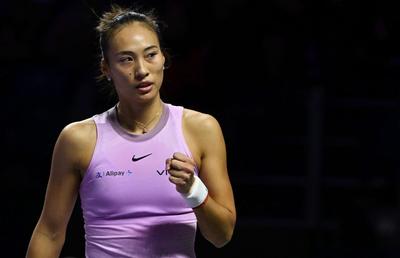 Qinwen Zheng, prima victorie la WTA Finals » Bătălie aprigă împotriva Elenei Rybakina în Grupa Mov