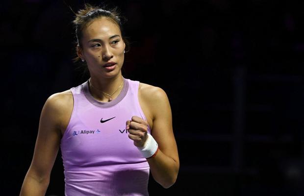Qinwen Zheng, prima victorie la WTA Finals » Bătălie aprigă împotriva Elenei Rybakina în Grupa Mov