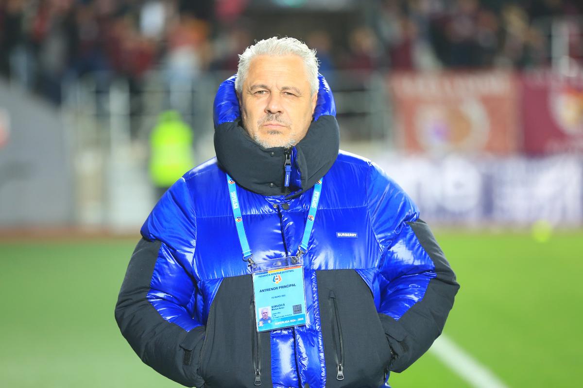 Scandal IMENS în vestiar înainte de Rapid - Hermannstadt » A sărit la antrenor: „Îți bați joc de mine?!”