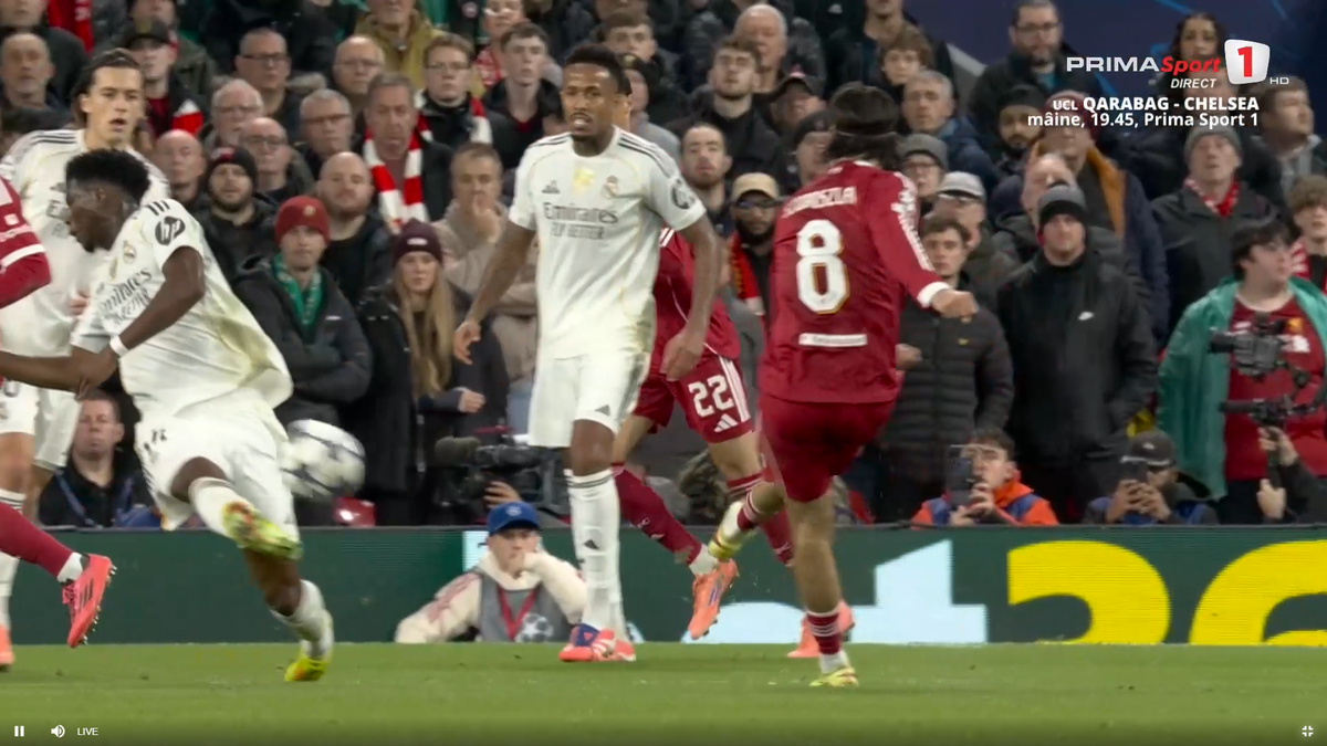 Mingea atinsă cu mâna de Tchouameni în Liverpool - Real Madrid