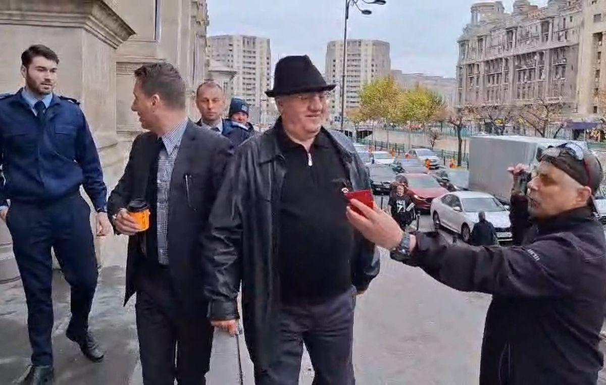 Mitică Dragomir s-a întânit cu Marian „Ceaușescu” în fața CAB București