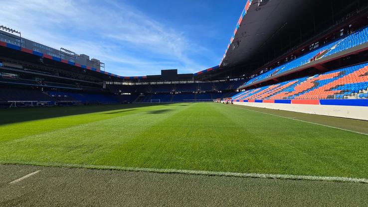 „St. Jakob-Park”, arena unde se va disputa Basel - FCSB