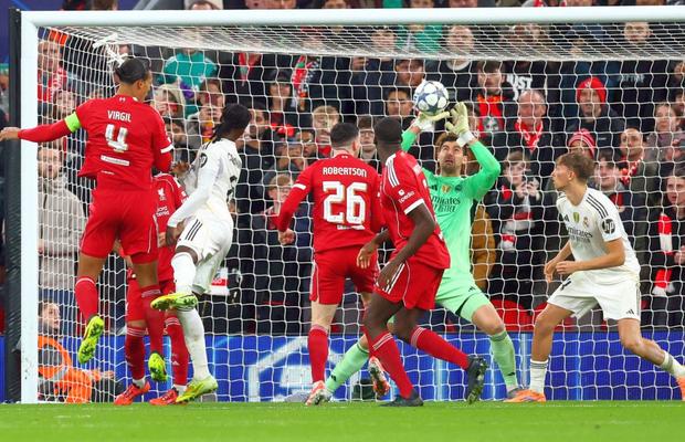 Liverpool a câștigat derby-ul cu Real Madrid, după o prestație de gală » Istvan Kovacs, controversă uriașă