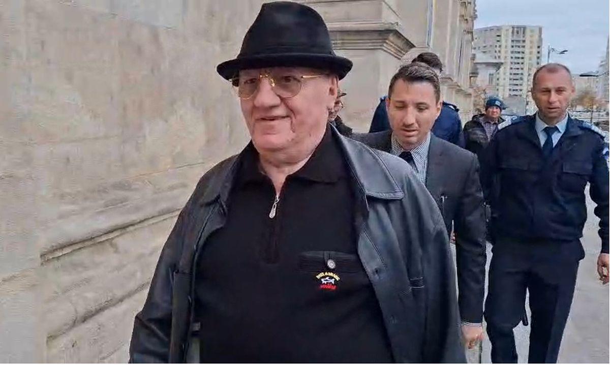 Marian „Ceaușescu”, o nouă „ciocnire” cu Dumitru Dragomir » Unde s-au întâlnit astăzi și ce „cadouri” a primit fostul șef al LPF: „Dă, bă, banii înapoi!”