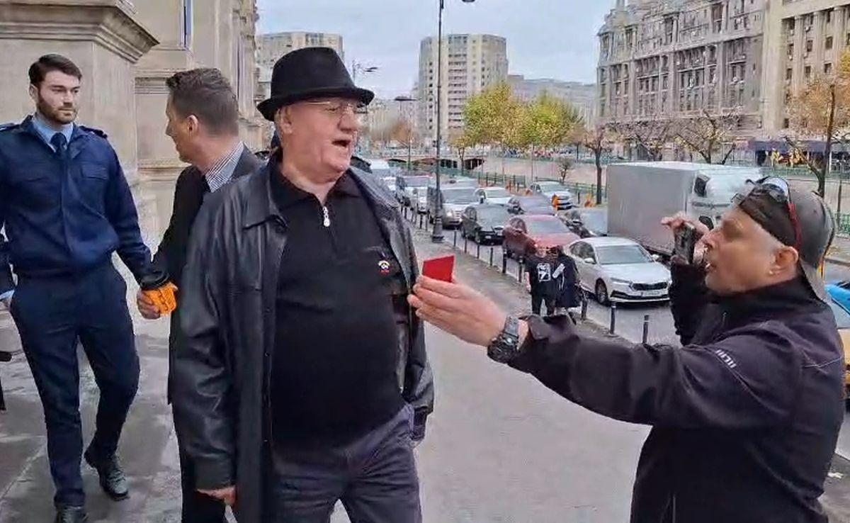 Marian „Ceaușescu”, o nouă „ciocnire” cu Dumitru Dragomir » Unde s-au întâlnit astăzi și ce „cadouri” a primit fostul șef al LPF: „Dă, bă, banii înapoi!”