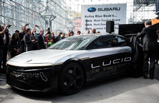 LUCID AIR. S-au rupt de Tesla și au creat o BESTIE! Cea mai tare mașină electrică: 400 de cai putere, autonomie GIGANTICĂ + care e prețul