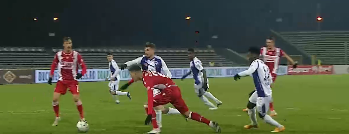 FC Argeș - Dinamo 0-1. FOTO Greșeală URIAȘĂ de arbitraj! Rezultatul, decis de o gafă imensă a „centralului”