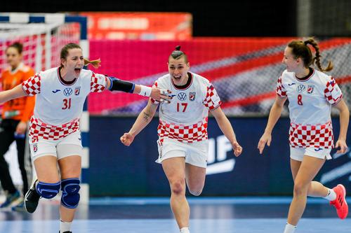 Croatele se bucură după victoria surpriză de la Euro FOTO: Stanko Gruden / kolektiffimages