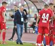 Mircea Rednic și jucătorii lui Dinamo // foto: Imago Images