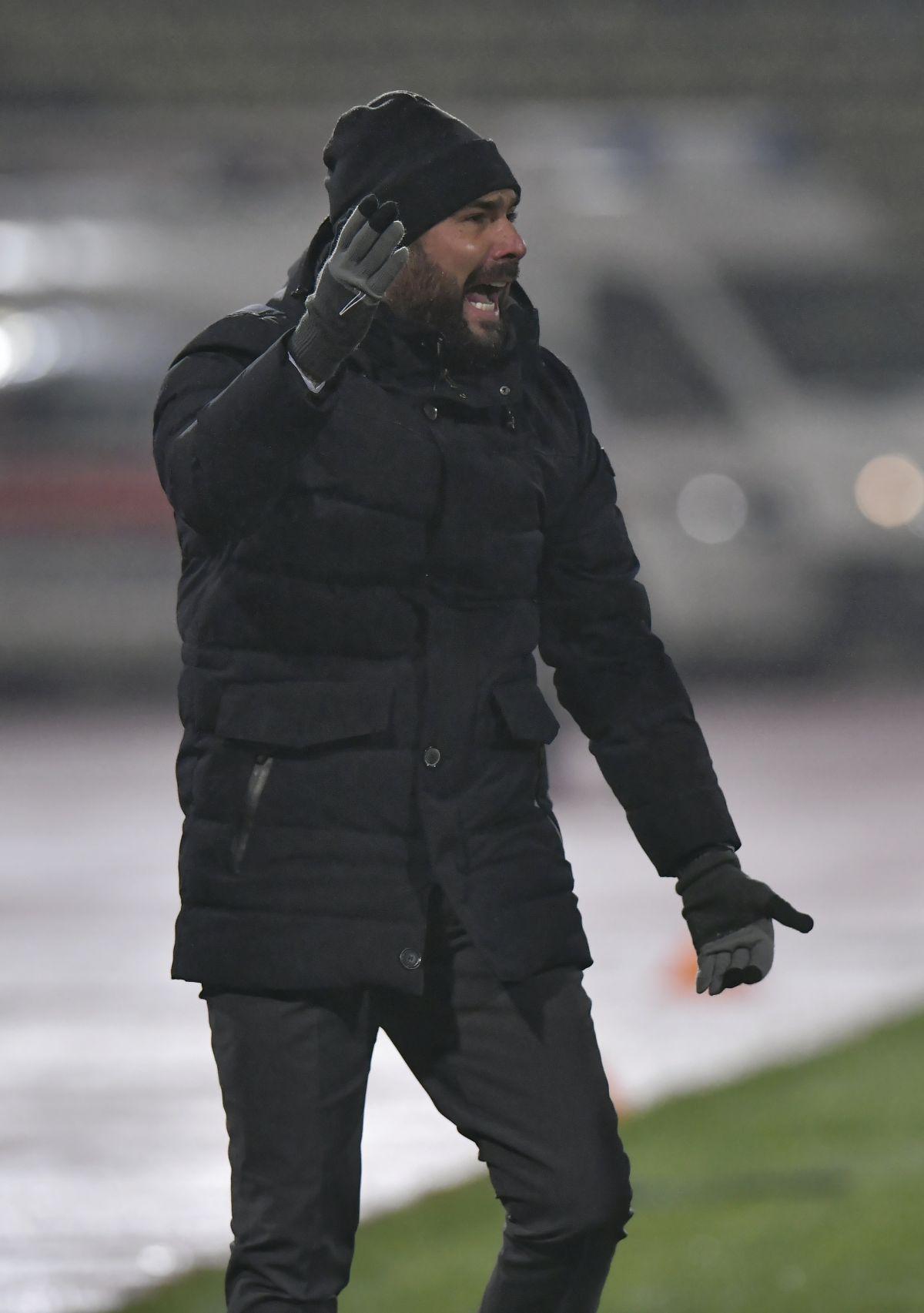 Adrian Mutu, despre problemele Rapidului: „Ține de bucătăria internă!”