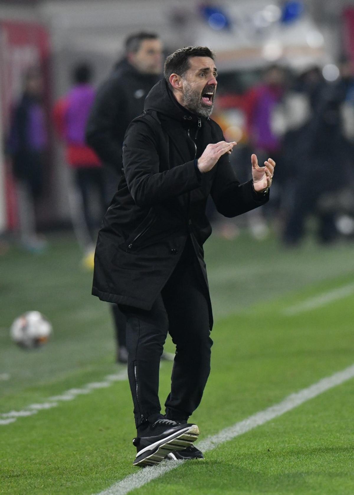 Tensiuni la Sfântu Gheorghe » Fanii lui Dinamo nu au fost lăsați să iasă din stadion: „Jandarmii au replicat cu gaze lacrimogene”