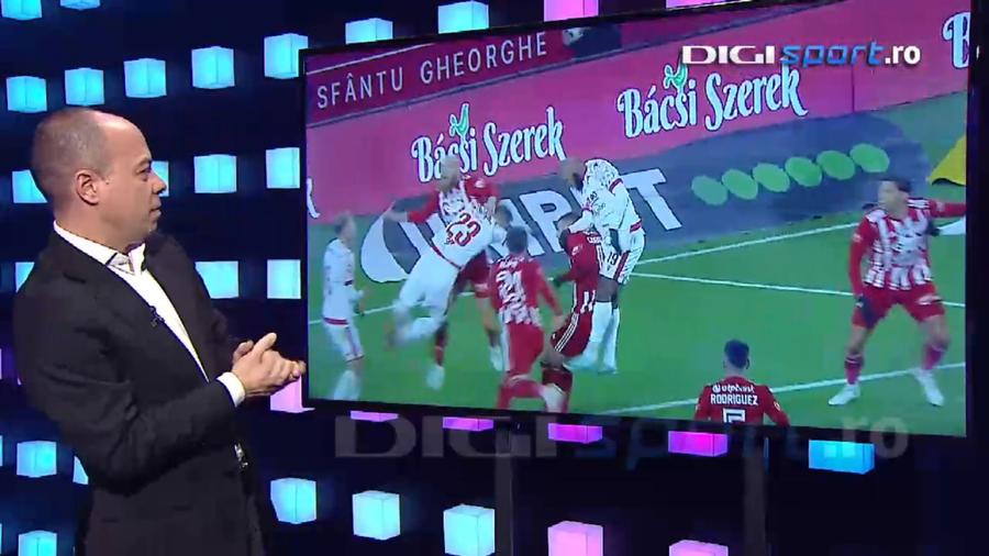 Foto: Captură Digi Sport Dinamo a cerut două penalty-uri în prima repriză cu Sepsi » Verdictul specialistului