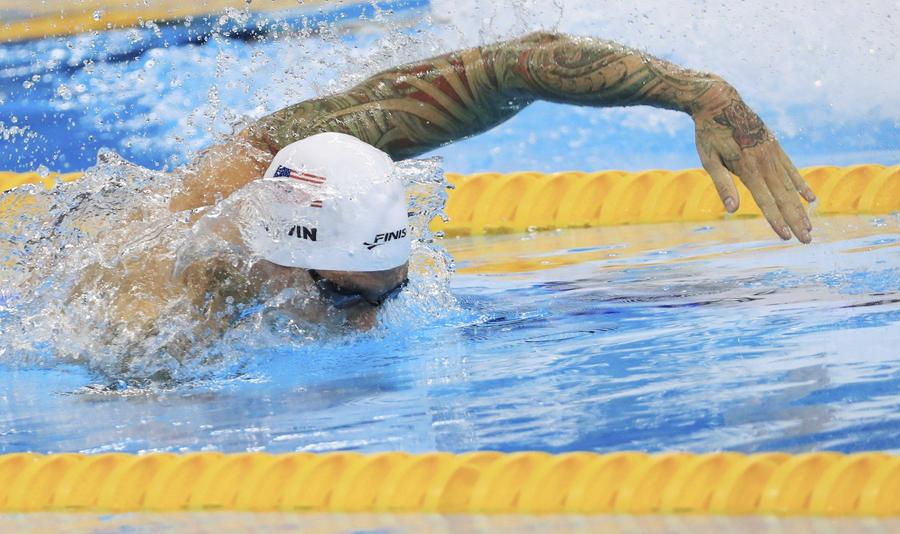 Anthony Ervin în bazin FOTO Imago Images Anthony Ervin a băut, a luat droguri în cantități uriașe, a încercat să se sinucidă cu pastilele pentru Sindromul Tourette, apoi a renăscut » Interviu EVENIMENT pentru Gazetă: „Aș vrea să-l întreb pe David Popovici: ce înțelegi tu și eu nu?!”